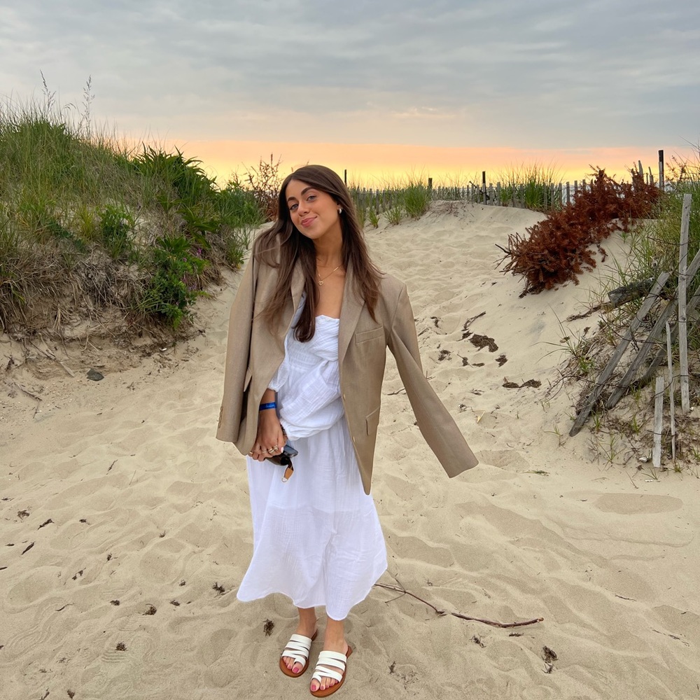 Meet your Posher, Olivia